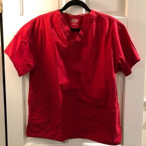 Women’s v-neck scrub top MEDIUM